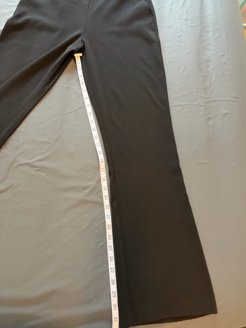 Express Black Halter-Neck Staight Leg Jumpsuit - Size 6 - Picture 4 of 9